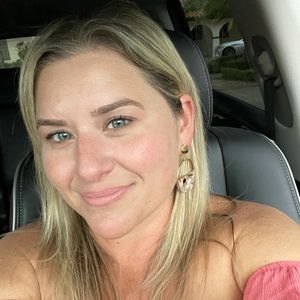 Meet your Posher, Rosy